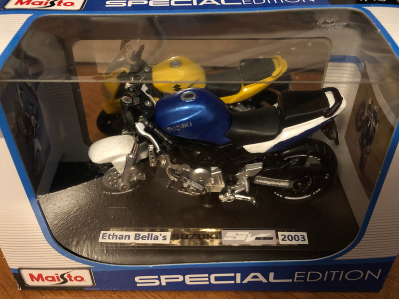 I also gifted him the yellow S for the complete before/after treatment, as I have another one the way to donate it’s box to my custom NK8. Again, like Doss’ ZL1 project, I had to round out the whole package by customizing the box, replete with wheelie picture on the right!